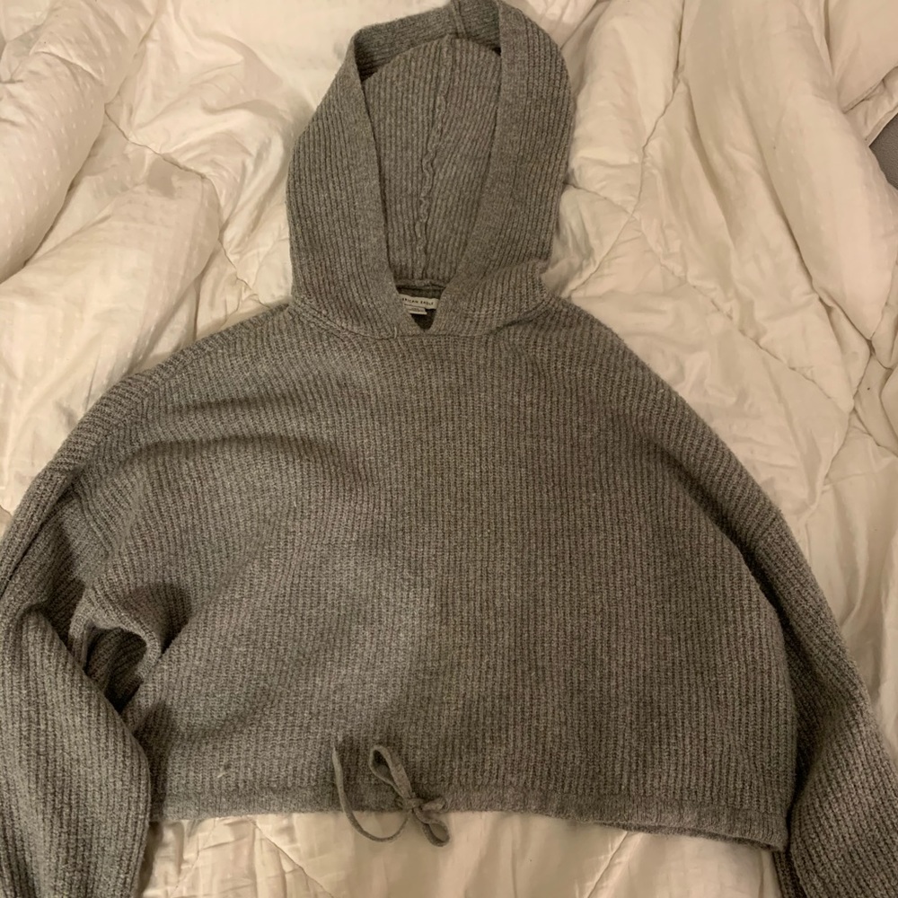 american eagle grey cropped hoodie